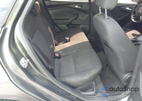 2015 Ford Focus Se z USA, uszkodzony, nr VIN 1FADP3K23FL315482